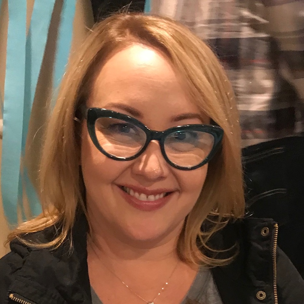 Meet your Posher, Johnaee